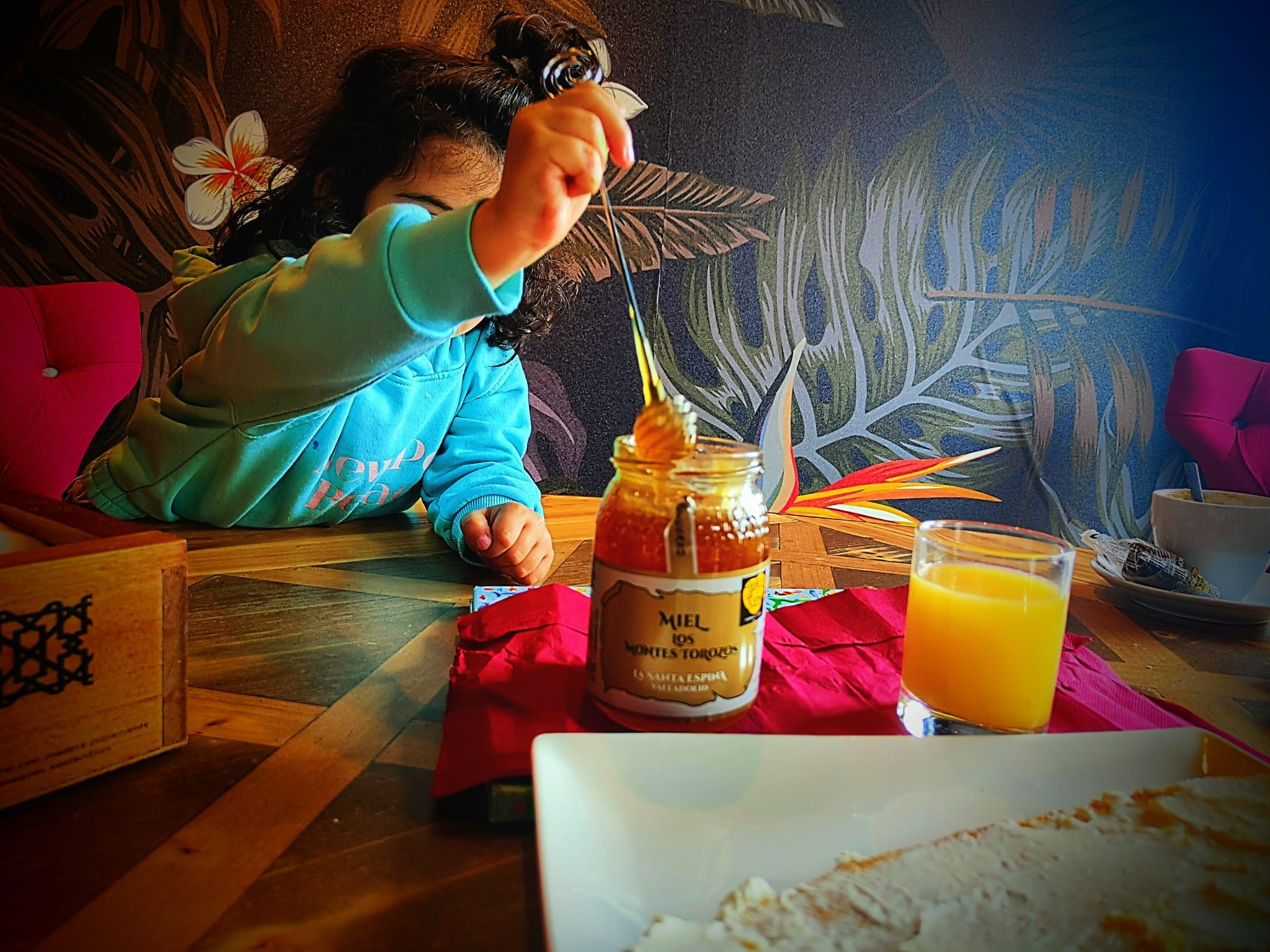 la miel para niños como alternativa saludable al azúcar